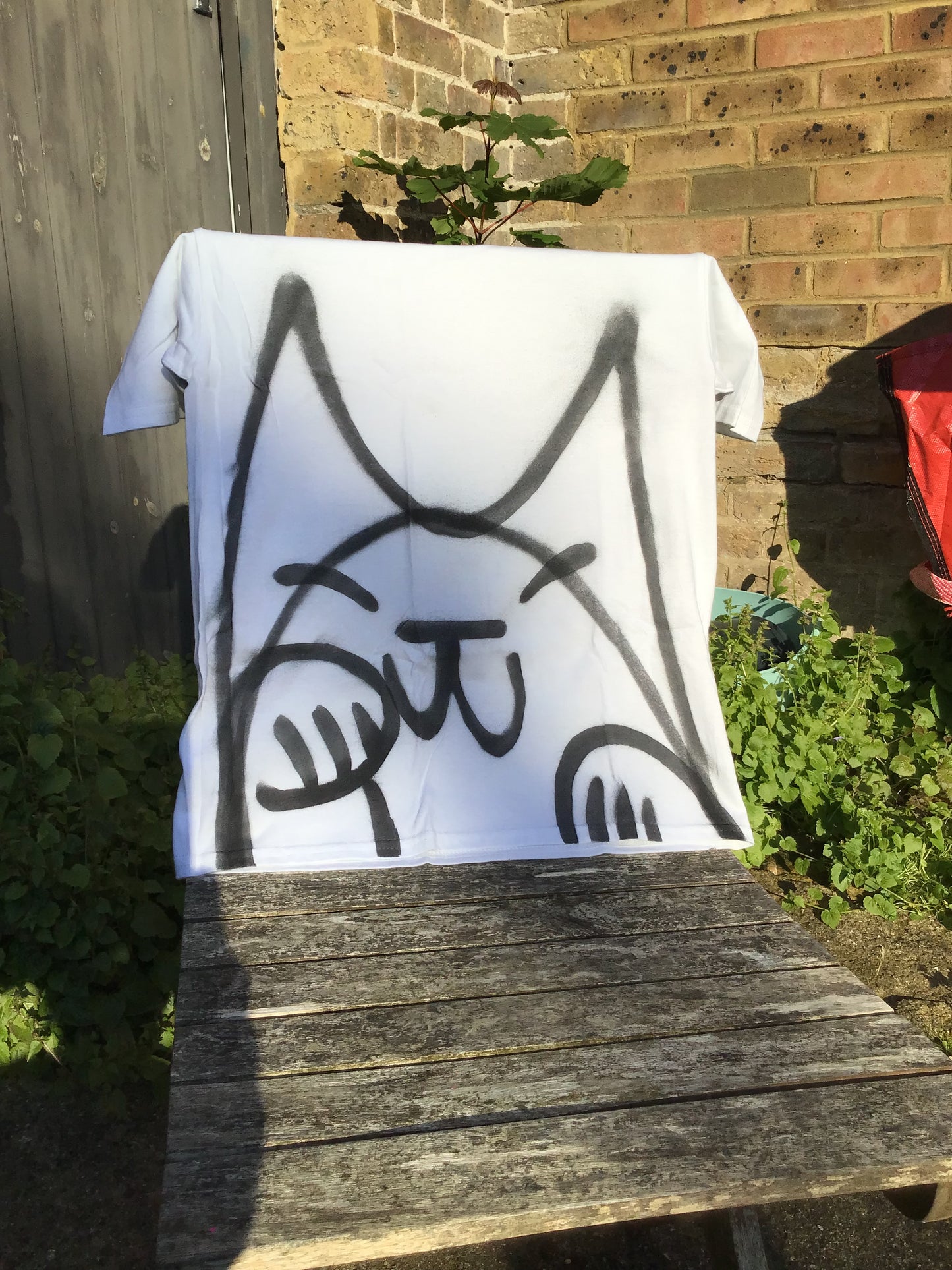 CatNeil Spray paint Tshirt